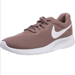 Nike Tanjun Pink Running Gym Workout Shoe Trainers